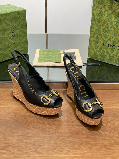 GG WEDGE PLATFORM IN BLACK CALFSKIN