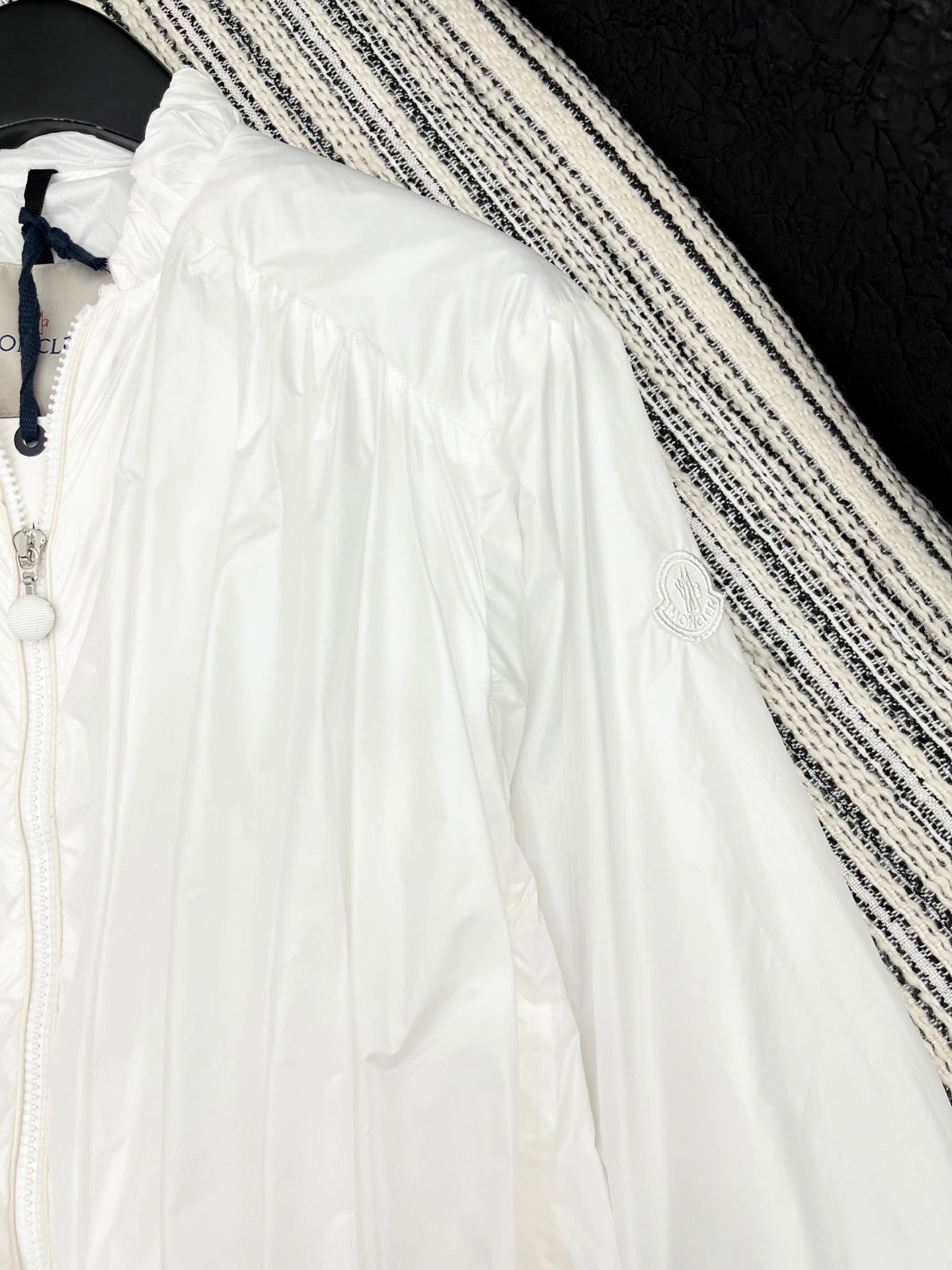 Moncle 25 Stand-Up Collar Double Zip Jacket White Cotton amd Polyester  267977