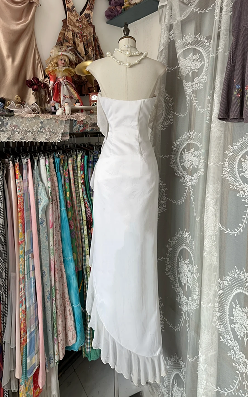 White strapless satin fitted long dress, ball gown R6256