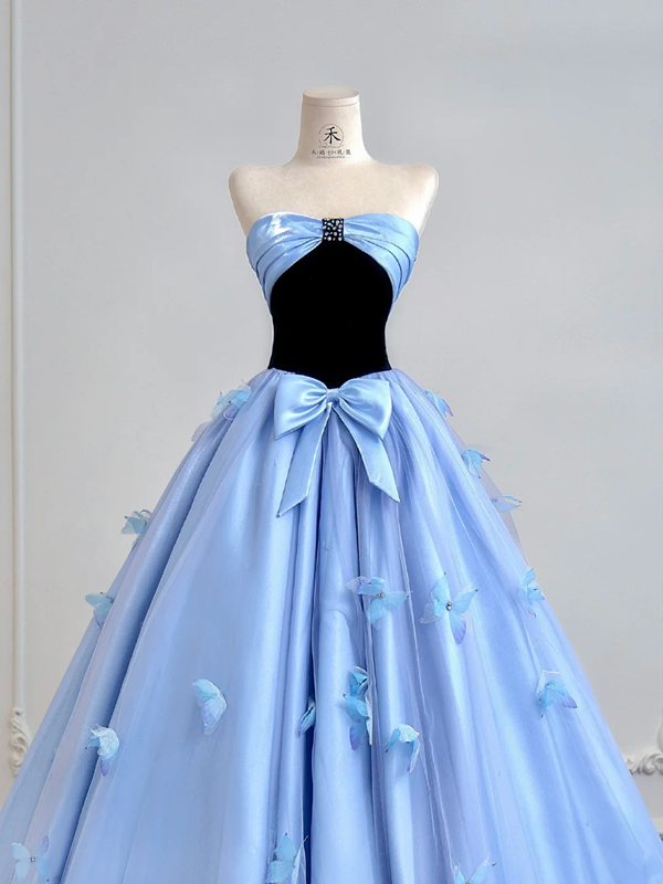 Light blue strapless fitted waist slim-fitting ball gown with a full skirt R8200