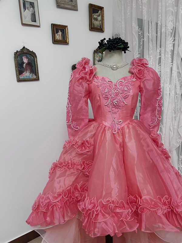 Pink square-neck fitted waist ball gown with a full skirt, bridal dress R7247