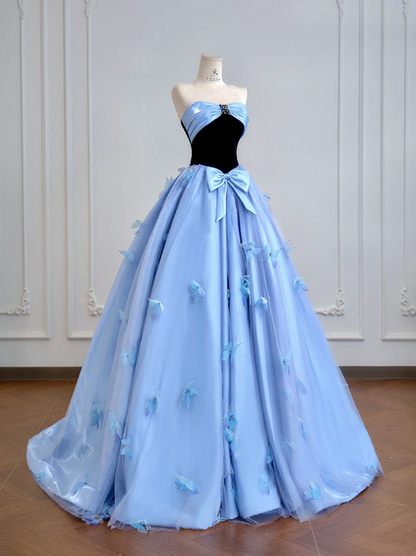 Light blue strapless fitted waist slim-fitting ball gown with a full skirt R8200