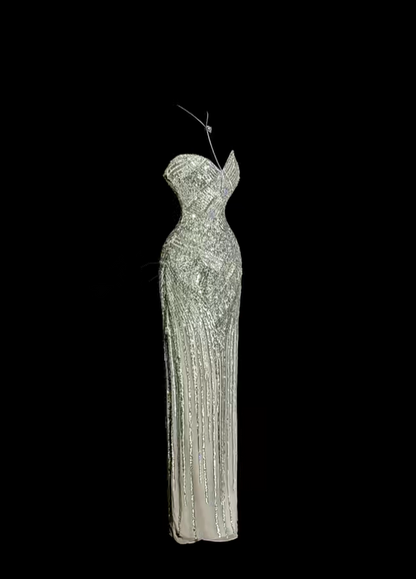 Silver sequined strapless waist-cinching bodycon sexy and elegant ball gown R8105