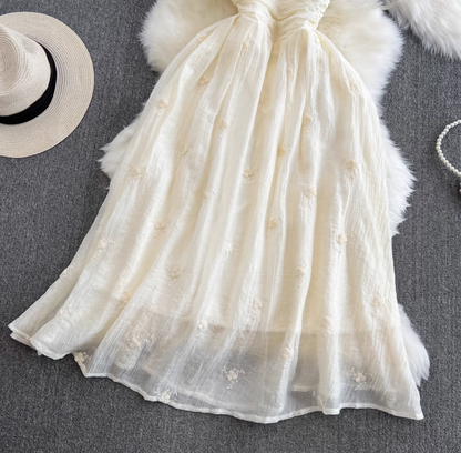 Light luxury temperament halter neck backless waist A-line embroidered dress seaside holiday long skirt R0379