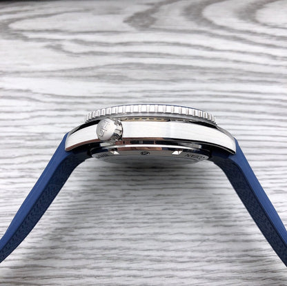 SEAMASTER PROFESSIONAL PLANET OCEAN 600M STEEL CASE BLUE DIAL
