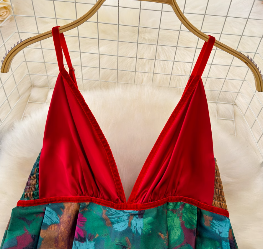 Classical Aesthetics Floral V-neck Large Backless Suspender Dress Seaside Holiday Beach Dress R0385