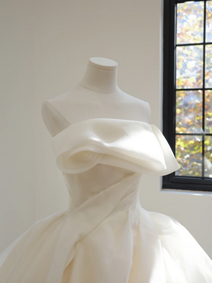 Off-white strapless fitted waist slim-fitting ball gown/bridal dress R8529
