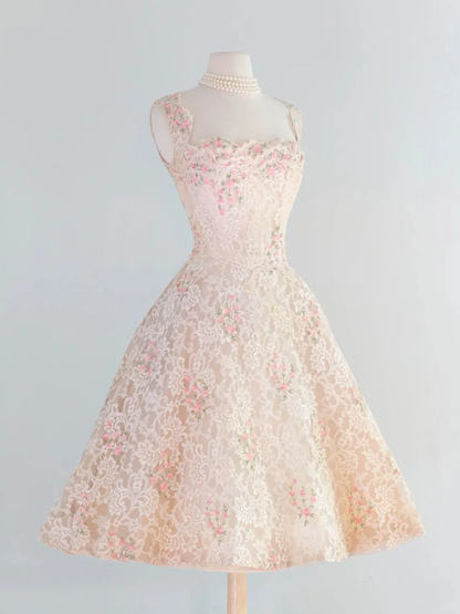 Retro Pink Floral Exquisite Embroidery Design A-Line Short Homecoming Dress Party Dress  D1670