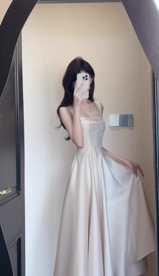 French style high-grade satin suspender dress with a unique and beautiful waist birthday dress R0469