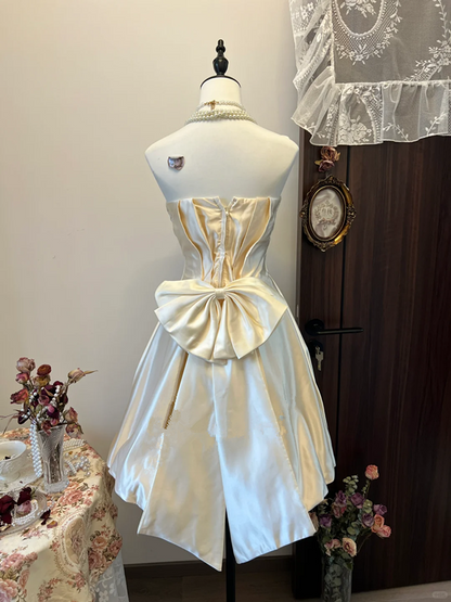 White strapless satin pleated waist slim bow design short skirt homecoming dress R4277
