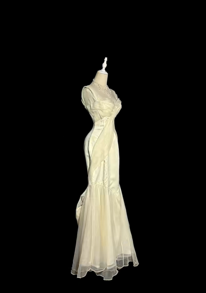 Off-white halter-neck fitted bodycon sexy ball gown R8108