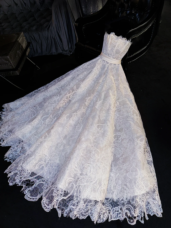 White lace strapless dress with a fitted waist and A-line skirt, long ball gown/bridal dress R8745