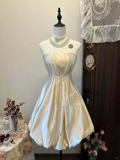 White strapless satin pleated waist slim bow design short skirt homecoming dress R4277