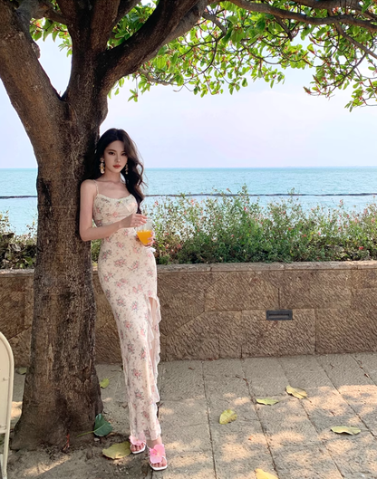 Beautiful floral suspender dress with irregular waist and slim fit R0644