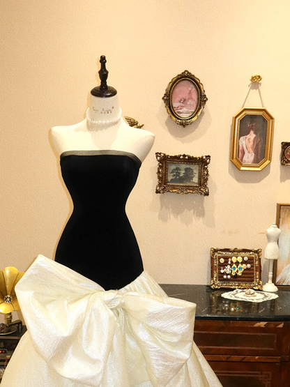 Black Strapless Waist-Cinched Slim-Fit Long Gown with White Skirt, Bridal Ball Gown R7139