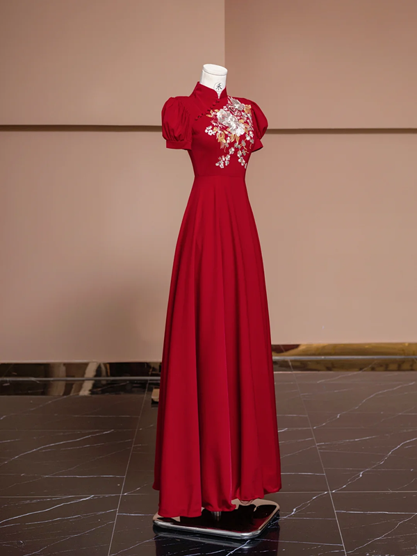 Red Chinese-style neckline, fitted waist, long ball gown/bridal dress R8319