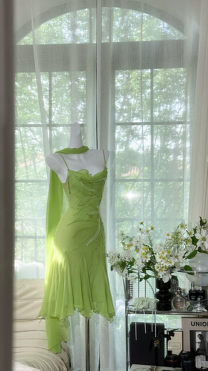 Light green halter-neck, fitted waist, sexy short prom dress R7656