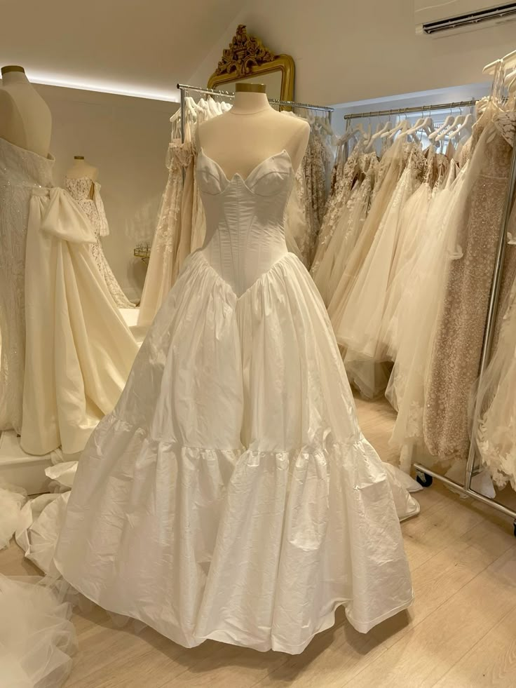 Retro White Sweetheart A-Line Long Bridal Dresses Pretty Wedding Dresses, D1234