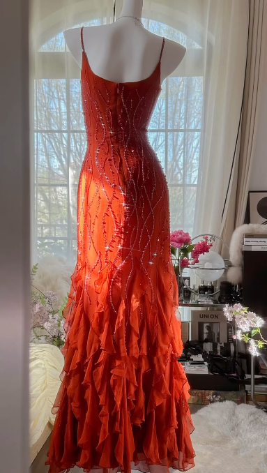 Red halter-neck fitted bodycon long ball gown R6544
