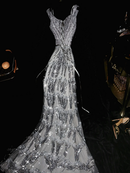 Silver tank top with cinched waist, elegant long ball gown R7023