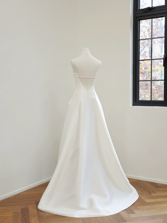 White strapless, fitted A-line long ball gown/bridal dress R8535