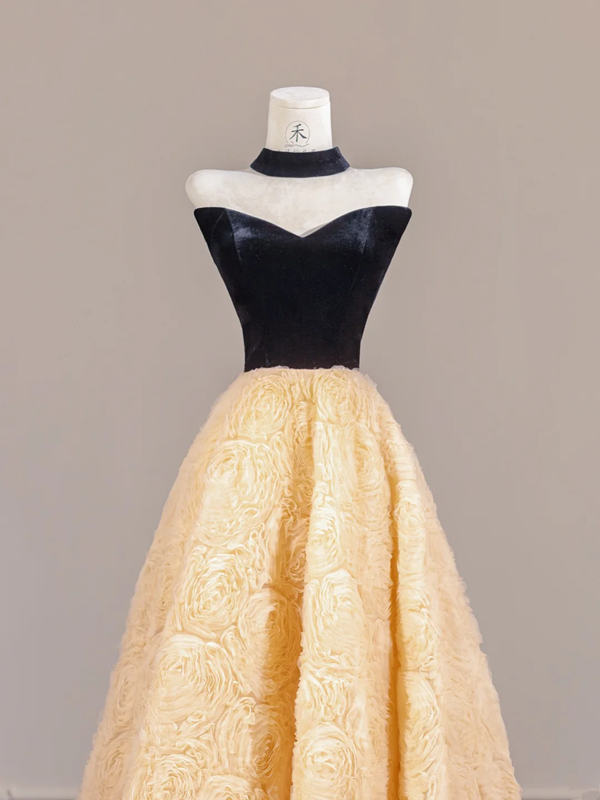 Black strapless bodice with apricot rose floral skirt, long ball gown R8264