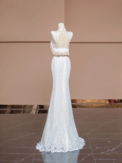 White vintage fitted long ball gown/bridal dress R8384