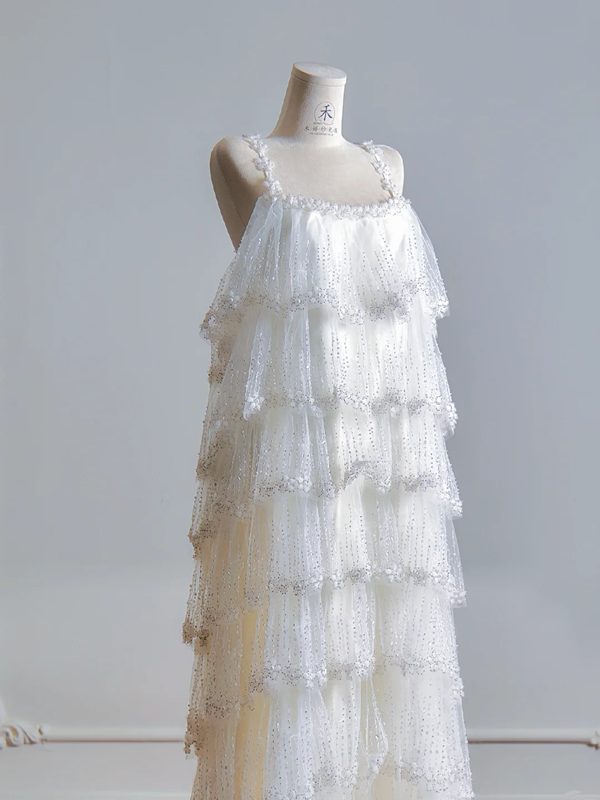 White halter-neck cake skirt long ball gown R8139