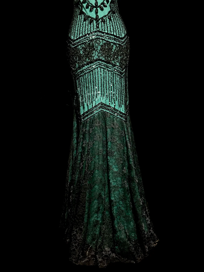 Sexy long ball gown with green halter neck and fitted waist, featuring lace details R6686