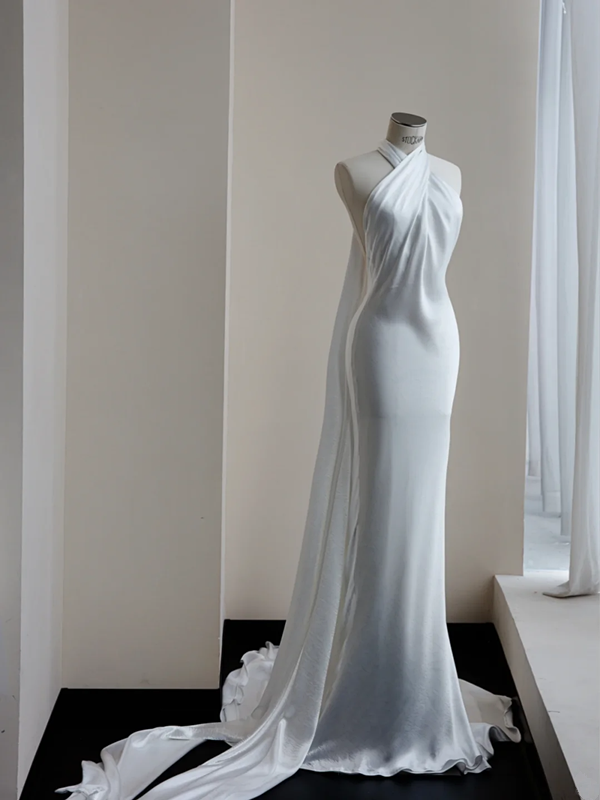 White halter neck slim waist hip-hugging elegant fishtail skirt, prom dress R5646