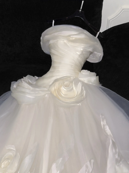Elegant Ivory 3D Flowers Design A-Line Tulle Wedding Dress Prom Dress Evening Dress Ball Gown D1686