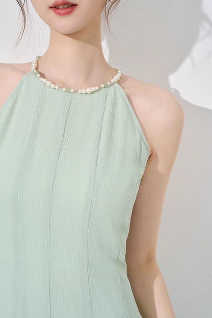 Temperament halterneck dress new summer French waist high-end mid-length skirt R4216