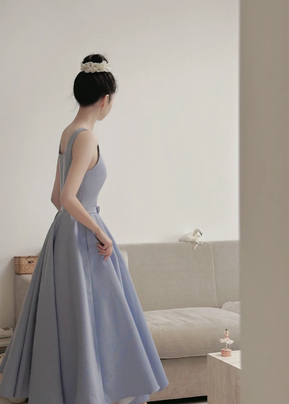 Light blue spaghetti strap, waist-cinched, full-skirted elegant prom dress R7970