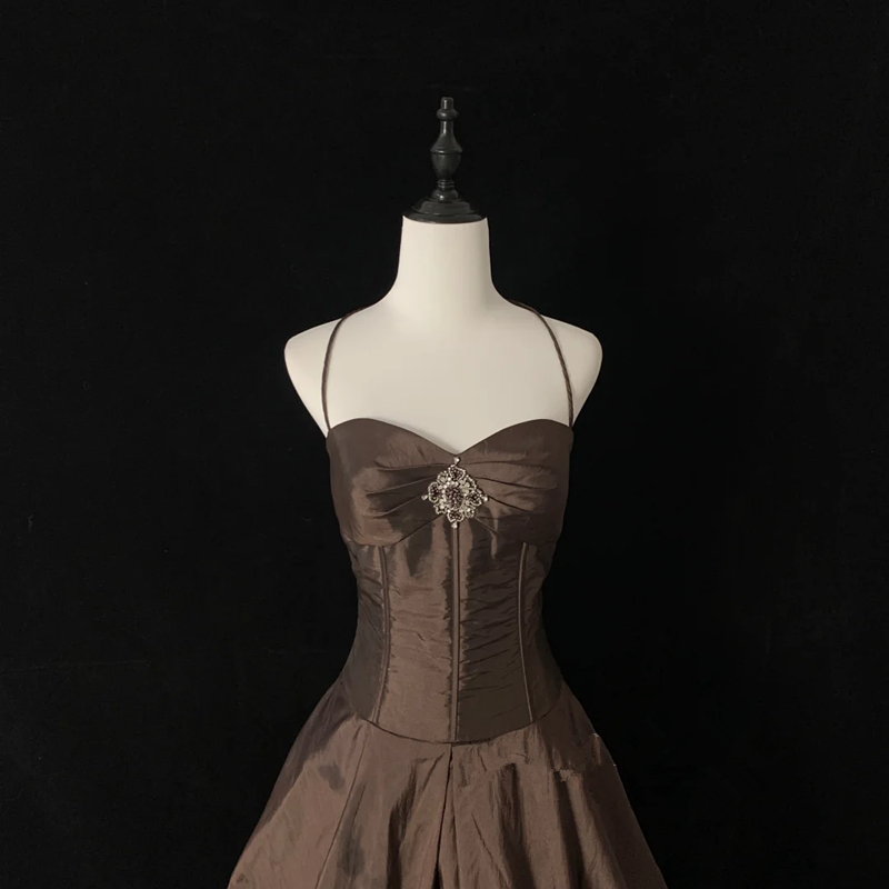 Gray-brown halter-neck fitted midi skirt ball gown R8692