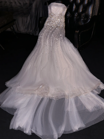 White halter-neck fitted long ball gown/bridal dress R8811