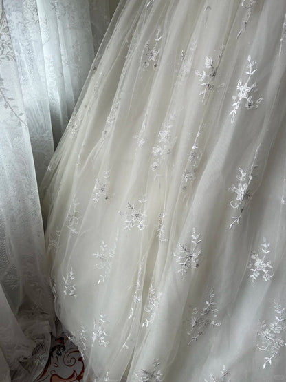 Vintage White Halter-neck Pearl Lace Tulle Ball Gown Evening Dress  cc5351