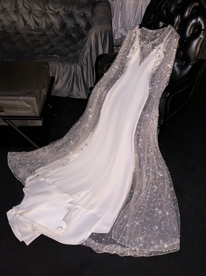 White halter-neck, fitted, sexy long ball gown/bridal dress R8752