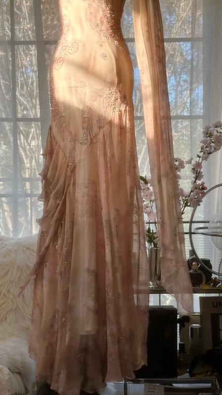 Light champagne pink halter-neck fitted waist bodycon long ball gown R7701