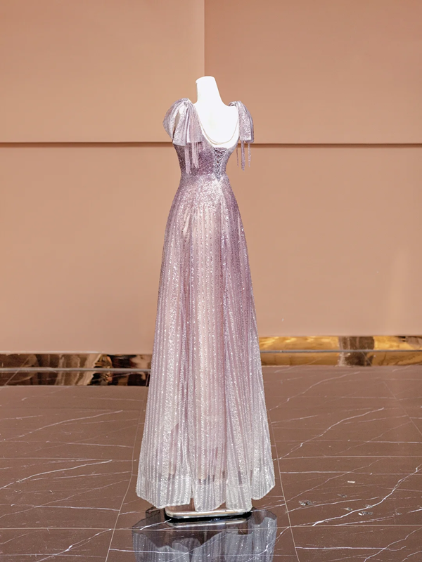 Light purple fitted long ball gown R8412