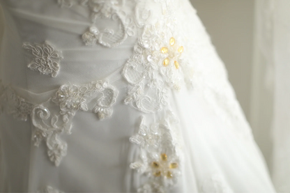 White sleeveless beaded fitted long ball gown/bridal dress R6826