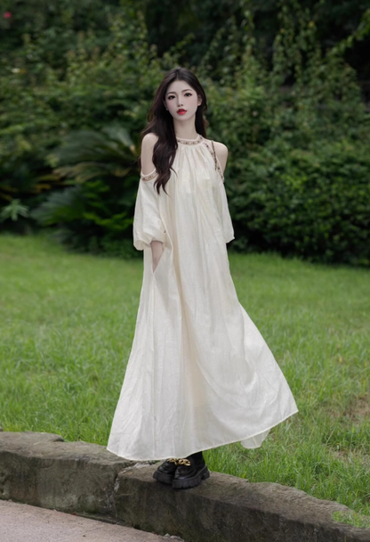 Retro French off-the-shoulder dress, seaside holiday style, cool temperament, unique and chic dress R0419