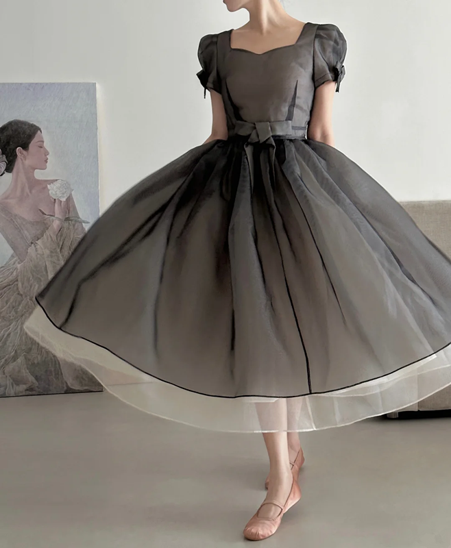 Gray square-neck, waist-cinched, full-skirted elegant prom dress R7973