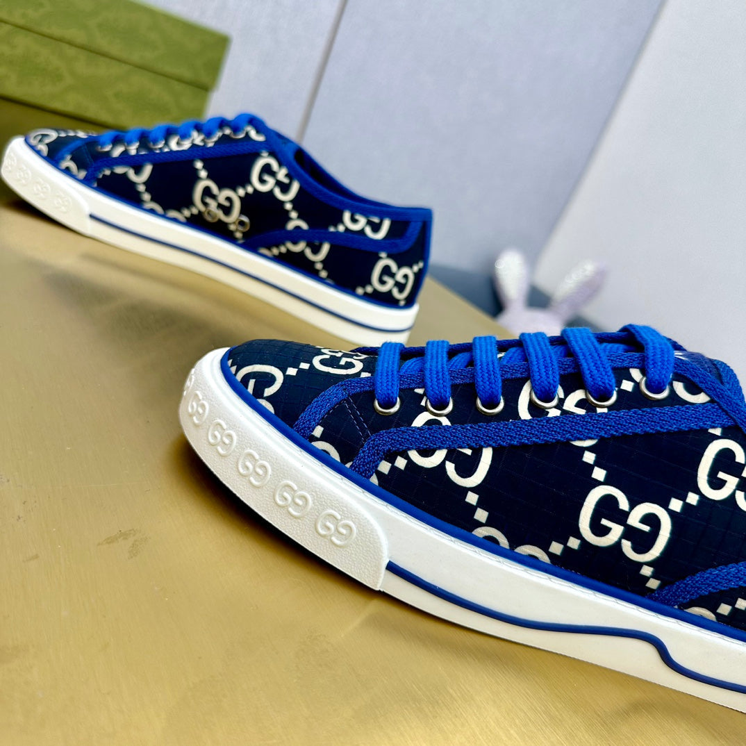 GG TENNIS 1977 TRAINER BLACK AND COBALT CANVAS