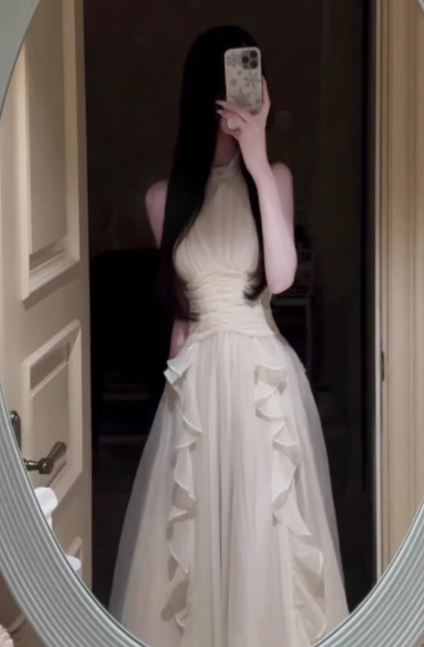 French style white sleeveless halter dress with gentle temperament, ruffled waist and slimming A-line long skirt R0433