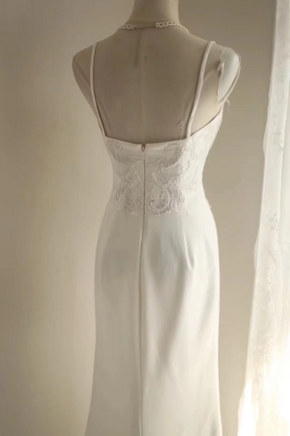 White halter-neck fitted long ball gown R6749