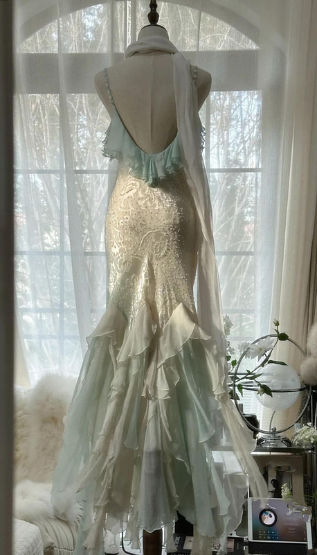 White fairy-like halter-neck fitted waist slim-fitting light green bodycon long ball gown R6550