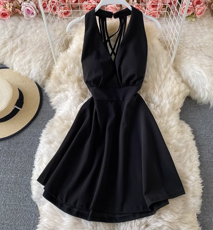Gentle style V-neck halter dress with a very elegant temperament, a short skirt for a seaside holiday R0378