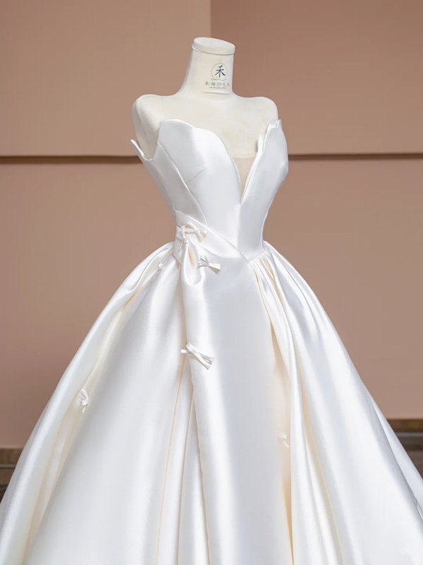 White strapless sexy fitted waist full skirt satin long ball gown/bridal dress R8301