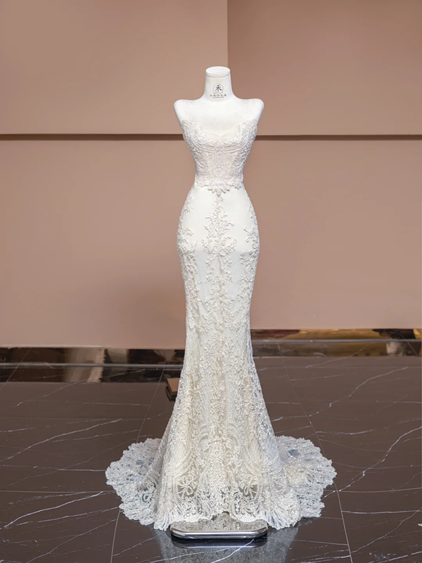 Off-white strapless, fitted, bodycon mermaid-style long gown, elegant ball gown, bridal dress R8330
