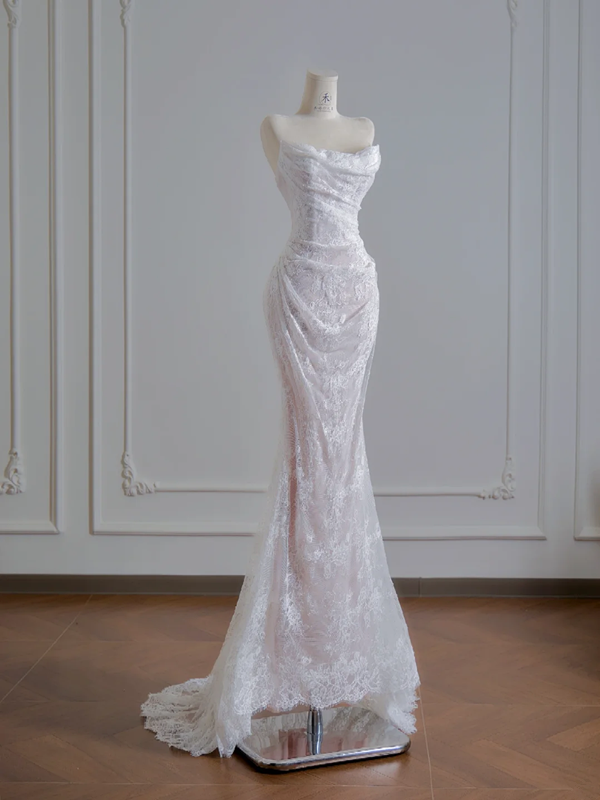 White strapless, fitted waist, lace fishtail skirt, sexy ball gown, bridal dress R8138